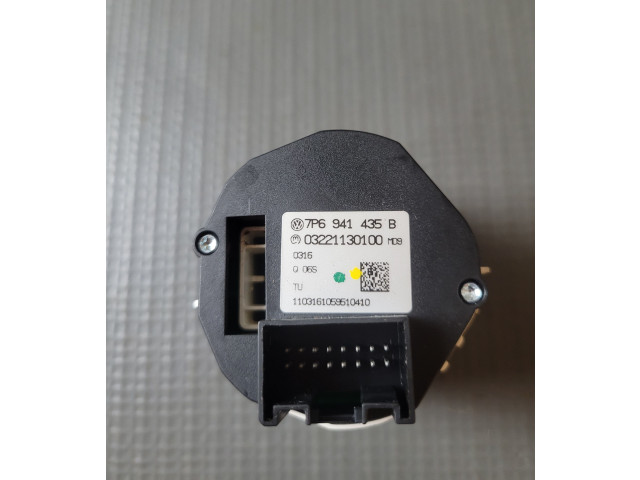 Блок предохранителей  7P6941435B   Volkswagen Touareg II    