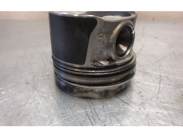 Píst 03L107065J001, CAY Volkswagen Caddy CAY