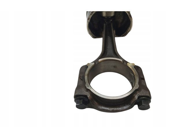  Поршень с шатуном  55196910, 16V  Fiat Grande Punto  