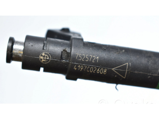 Форсунка 7525721 BMW X5 E53 для бензинового двигателя N62 B44 4.4