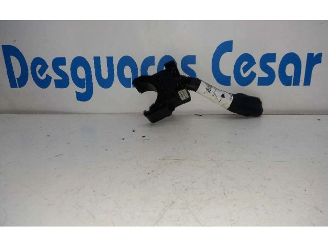 Ручка стеклоочистителей 4B0953503G   Volkswagen Passat Alltrack