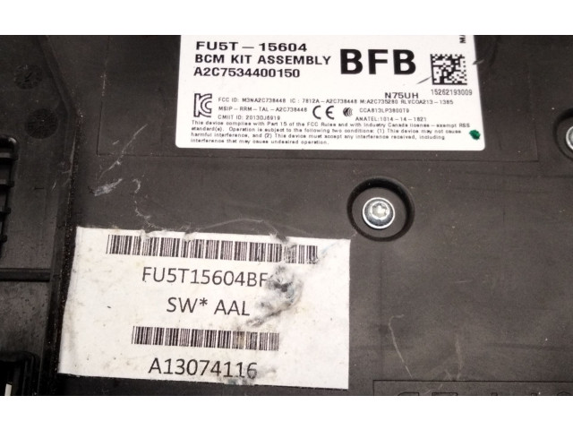 Pojistková skříňka Řídící jednotka BSM FU5T15604 Ford S-MAX 2015