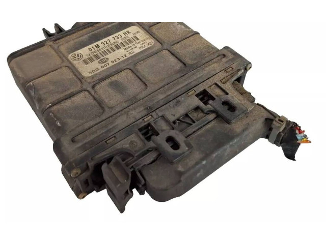 Блок управления коробкой передач 01M927733HK   Volkswagen New Beetle