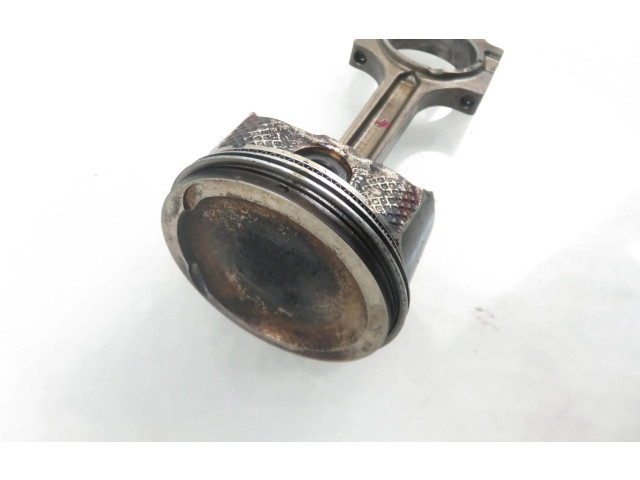 Поршень с шатуном L3-V Mazda 3 I