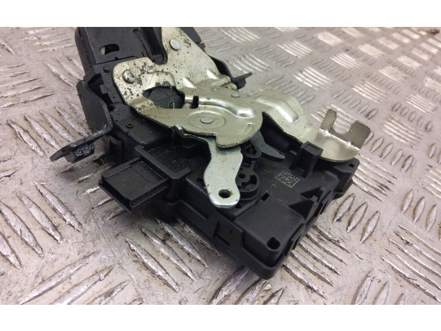 Zámek zadních dveří FK72-442A66-AC   Land Rover Discovery 5 2016