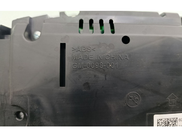 Панель приборов 60004366 Buick Encore GX I