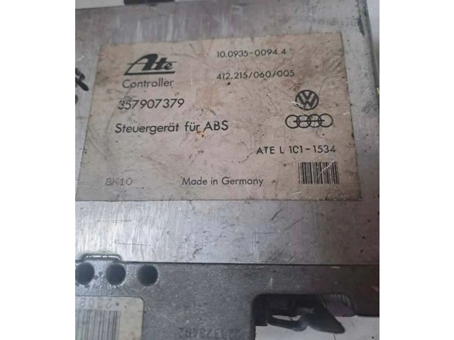 Блок управления двигателя 357907379, 10093500944   Volkswagen Corrado