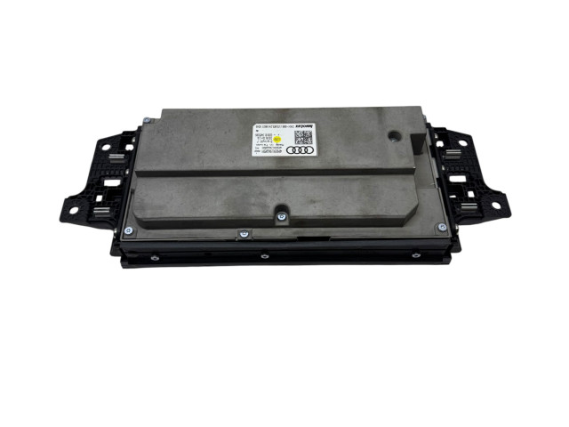 Экран/ дисплей / маленький экран 4M8919605M Audi Q8