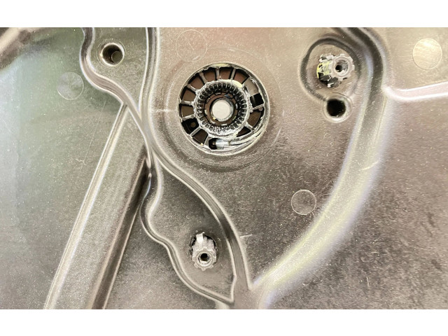 Zámek zadních dveří 30753327 Volvo XC60 2015