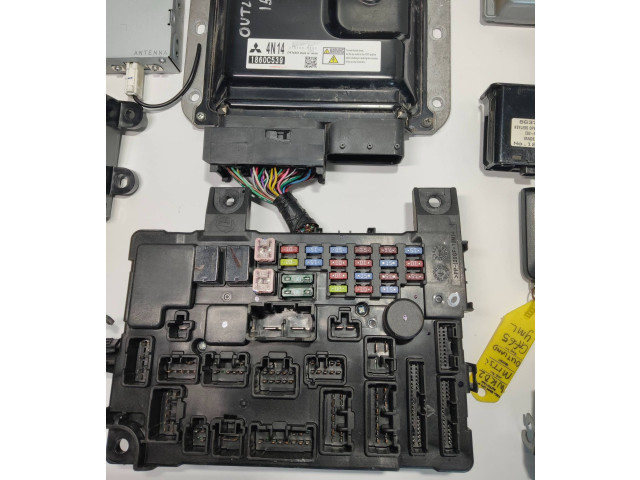Комплект блоков управления 1860C539, 2757006283 Mitsubishi Outlander