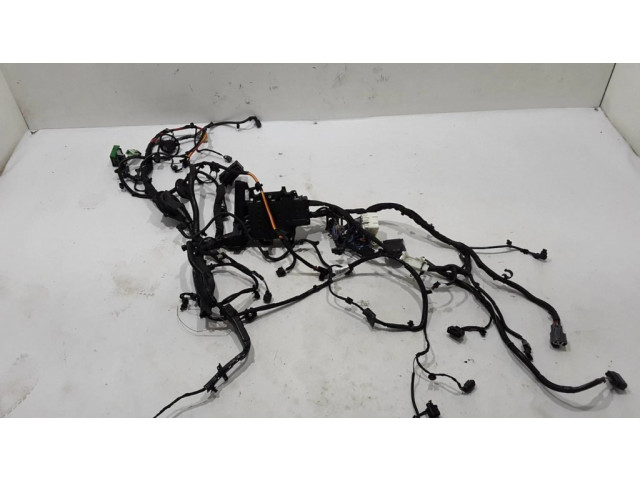 Узел подключения плюсовых проводов