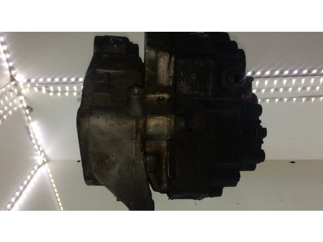 Vstřikovací čerpadlo 057130755G, 0445010082   Audi A8 S8 D3 4E  pro naftový motor 4.0  