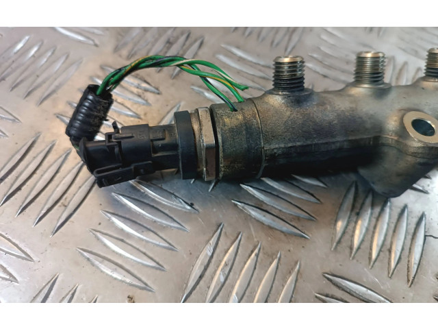 Топливная рампа 30757146, 005729L2   Volvo XC90   для двигателя D5244T