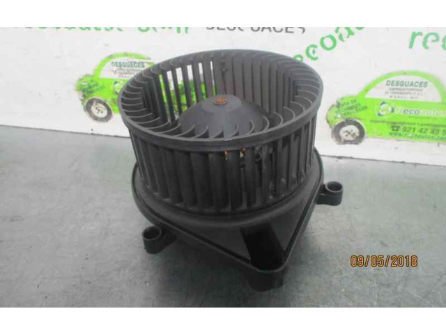 Вентилятор печки 8E2820021E Audi A4 Allroad
