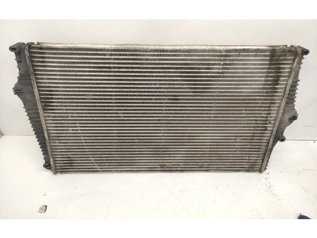 Радиатор интеркулера 30741579   Volvo XC90   для двигателя D5244T4