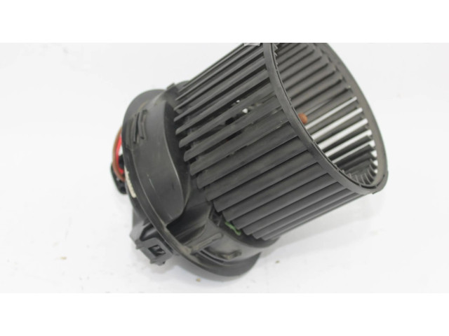 Вентилятор печки    T1020779F   Renault Clio III