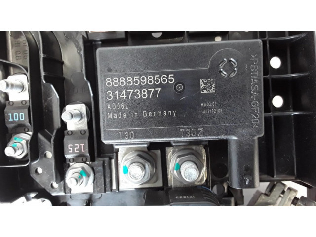 Блок предохранителей 32200334 Volvo XC40