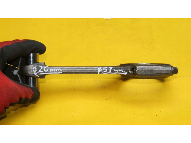 Píst Audi A4 S4 B6 8E 8H