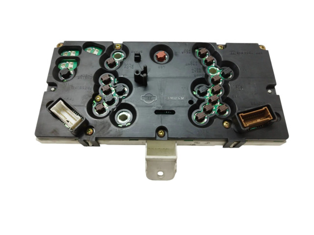 Přístrojová deska Nissan Almera Tino 2001 3B210, 3F004