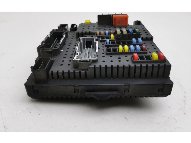 Блок предохранителей 30728512, 05W242   Volvo XC90    
