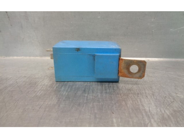 Блок предохранителей 25520G9700 Nissan Vanette