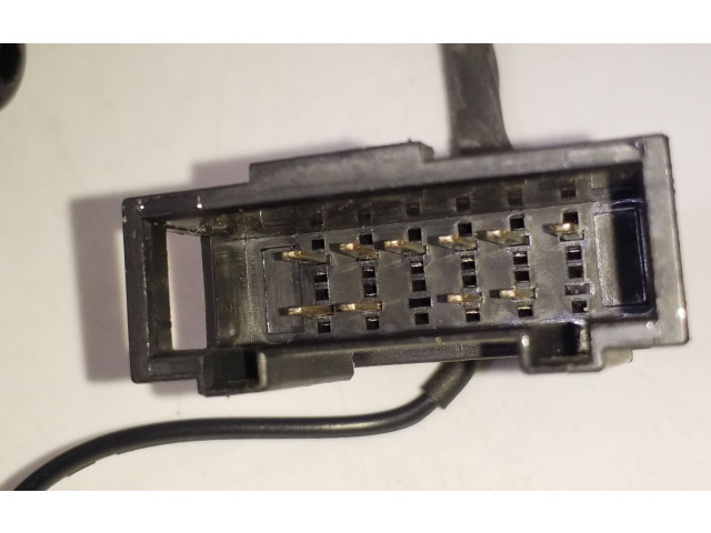 Радио/ проигрыватель CD/DVD / навигация