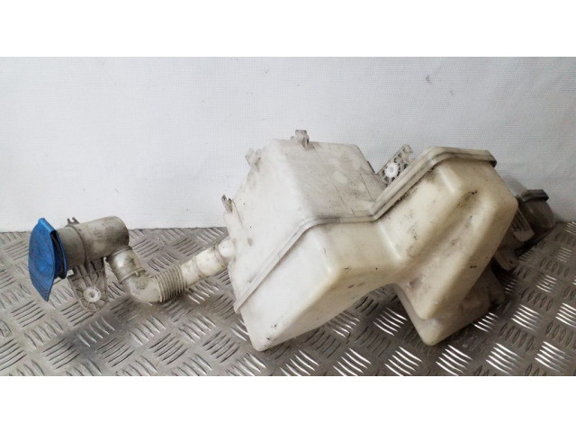 Бачок оконной жидкости