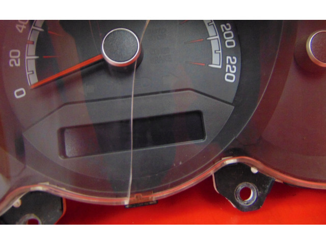 Přístrojová deska KIA Venga 2012 940041P491, KIAVENGAYN2012r