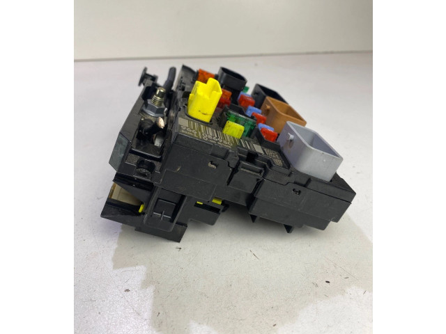 Блок предохранителей  9661086980, L10   Peugeot 207    