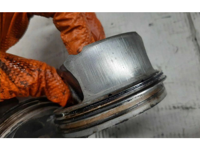 Поршень с шатуном Audi Q5 SQ5