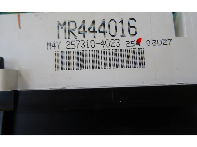 Панель приборов MR444016 Mitsubishi Galant
