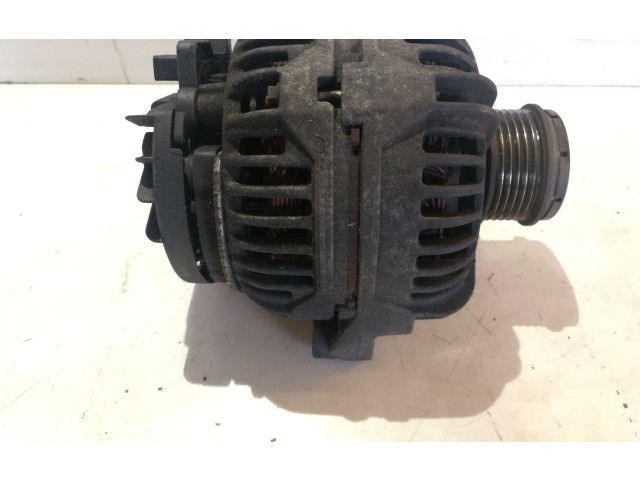Генератор 8676498, 0124525029   Volvo V70      
