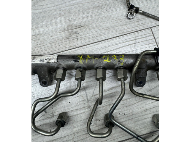 Топливная рампа 03L130089, 2700000170 Volkswagen Golf VI