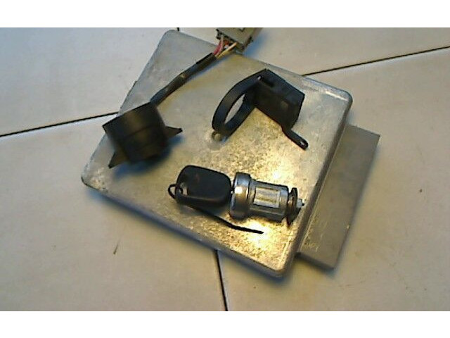 Блок управления двигателя 98BB12A650AAE Mercury Cougar VIII