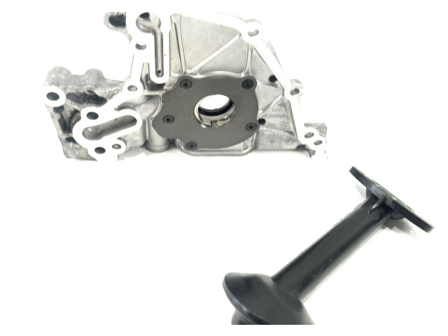 Масляный насос   04C115105C, 04C115105C  Volkswagen Jetta VI 