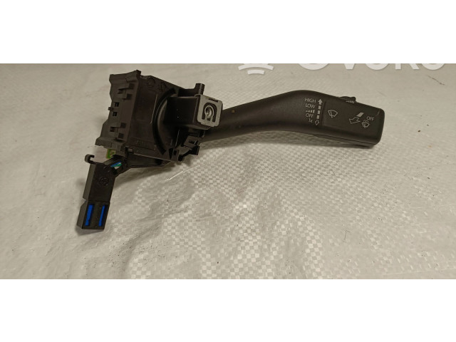 Ручка стеклоочистителей 1K0953519K, SW000   Volkswagen Caddy