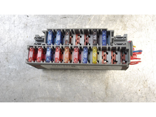 Блок предохранителей       Volvo V70