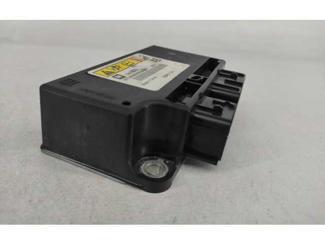 Блок управления двигателем Блок управления 13505823   Chevrolet Cruze