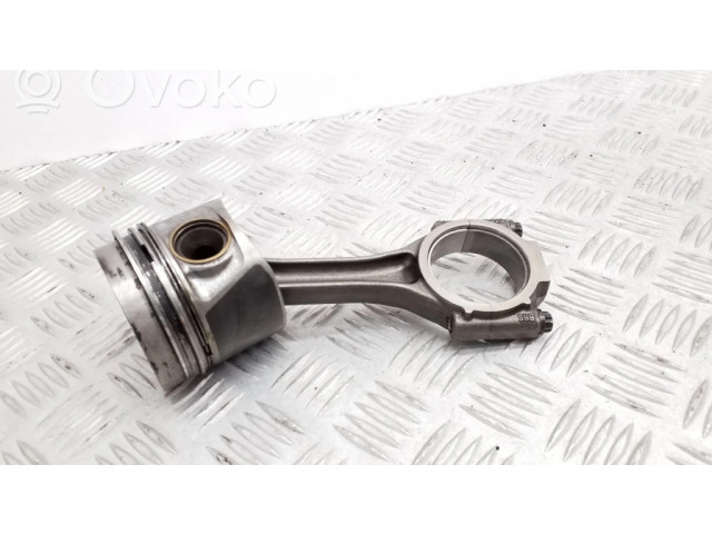 Píst 03LG, CAH Audi A4 S4 B8 8K pro naftový motor 2.0 CAHA