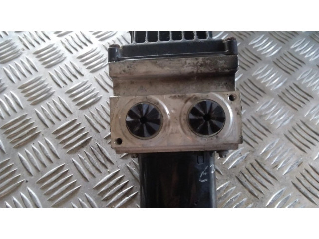 Блок АБС 3C0614095P, 16027201   Volkswagen  PASSAT B6  2005-2010 года