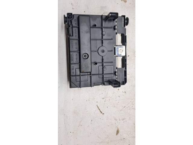 Блок предохранителей 9664705980   Citroen C5    