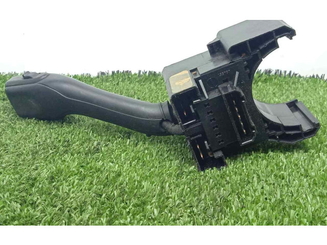 Ручка стеклоочистителей 4.PUERTAS, 2.CONECTOR Audi A6 S6 C5 4B