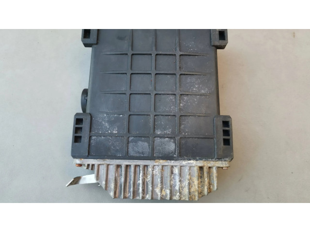 Řídící jednotka 0075450232 Mercedes-Benz S W126 1990