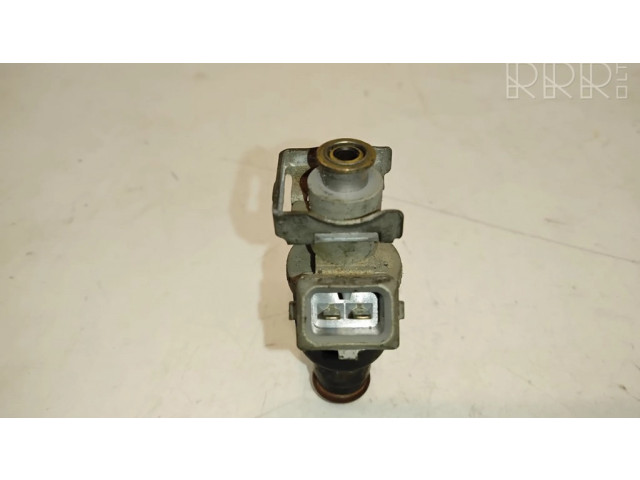 Vstřikovač 0000787423 Mercedes-Benz E W210 pro benzínový motor 2.0 0833