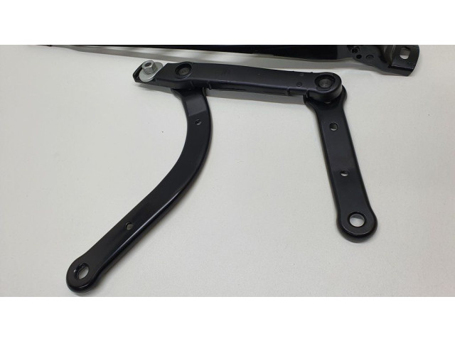 Стеклоочиститель лобового стекла