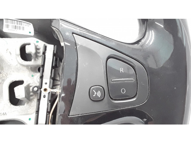 Руль Renault Captur 2013-2020 года 484008001R, 484008001