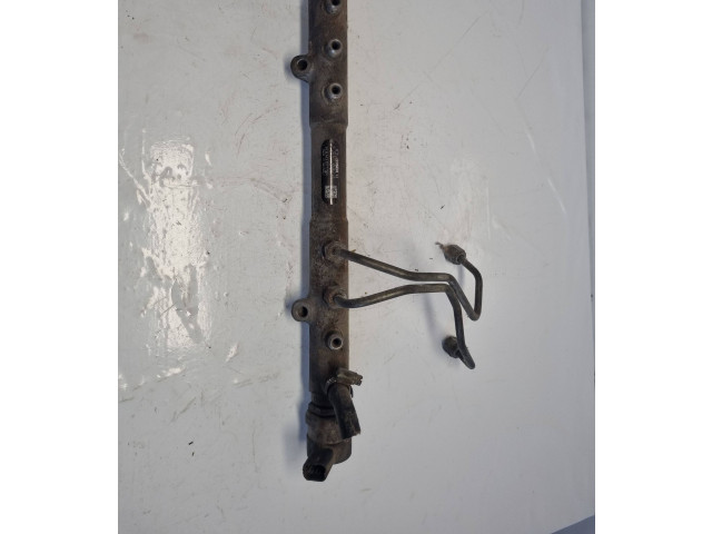 Топливная рампа 30777554, 052647L5   Volvo S80   для двигателя D5244T4