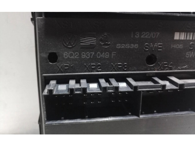 Блок предохранителей 6Q2937049F Skoda Fabia Mk2 (5J)