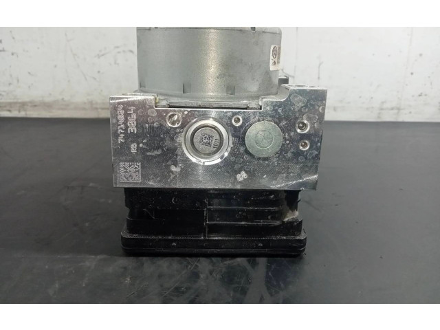 Блок АБС 5Q0614517CS Skoda Octavia Mk3 (5E) 2013 - 2019 года