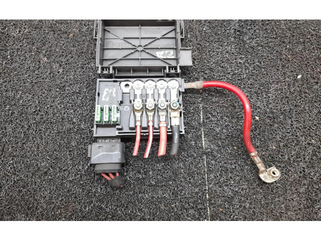 Блок предохранителей 1J0937550AC, 1J0937550AC Audi A3 S3 8L